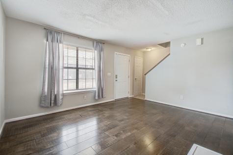 8016 Thelen Street North Charleston SC 29406