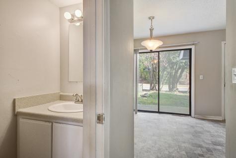 8016 Thelen Street North Charleston SC 29406