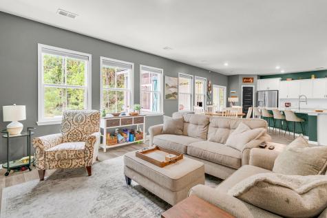 118 Red Bluff Street Summerville SC 29483