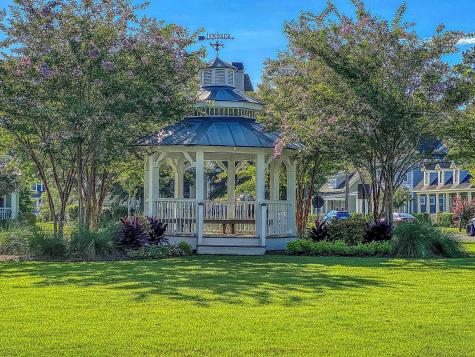 118 Red Bluff Street Summerville SC 29483