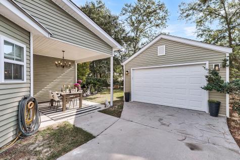 1732 Bee Balm Road Johns Island SC 29455