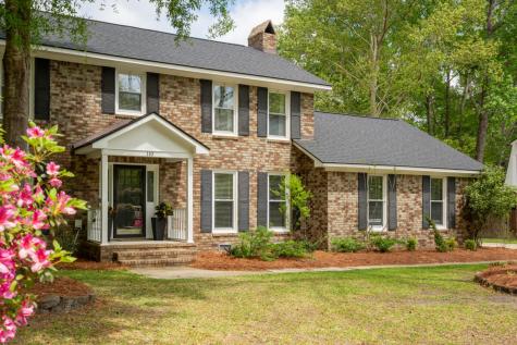 110 Buckingham Avenue Summerville SC 29485