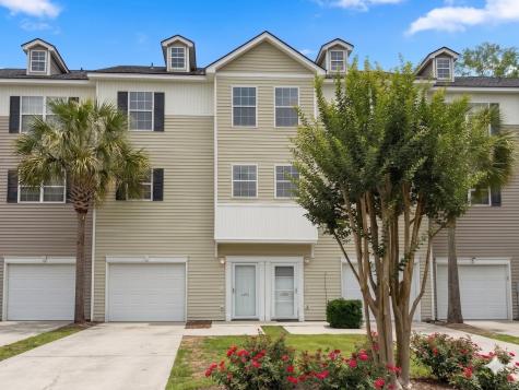 4492 Great Oak Drive North Charleston SC 29418