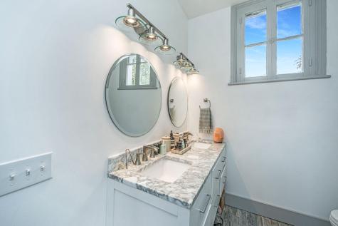 20 Limehouse Street Charleston SC 29401