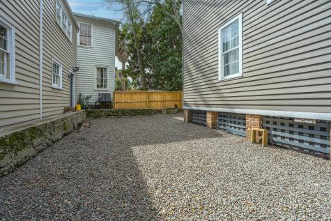 20 Limehouse Street Charleston SC 29401