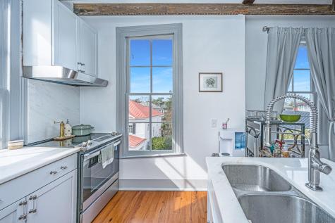20 Limehouse Street Charleston SC 29401