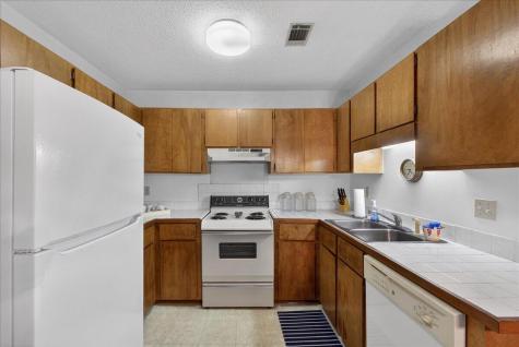 2011 Coldspring Drive North Charleston SC 29406