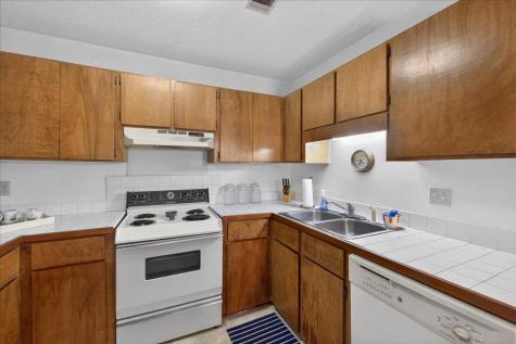 2011 Coldspring Drive North Charleston SC 29406