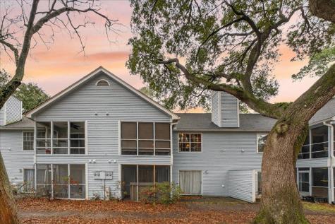2011 Coldspring Drive North Charleston SC 29406