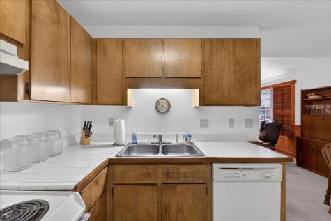 2011 Coldspring Drive North Charleston SC 29406