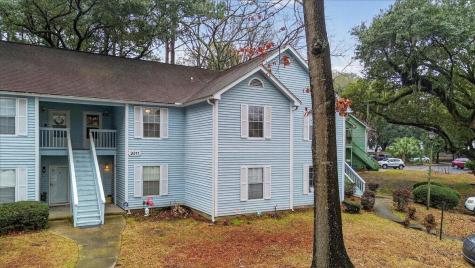 2011 Coldspring Drive North Charleston SC 29406