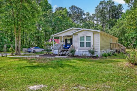 157 Gallashaw Road Summerville SC 29483