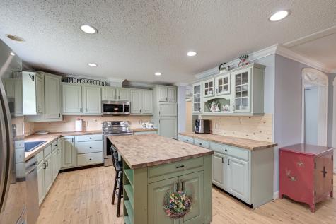157 Gallashaw Road Summerville SC 29483
