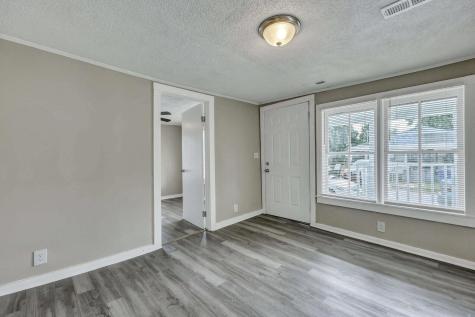1984 Hugo Avenue North Charleston SC 29405