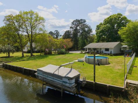 1805 Ringneck Road Moncks Corner SC 29461