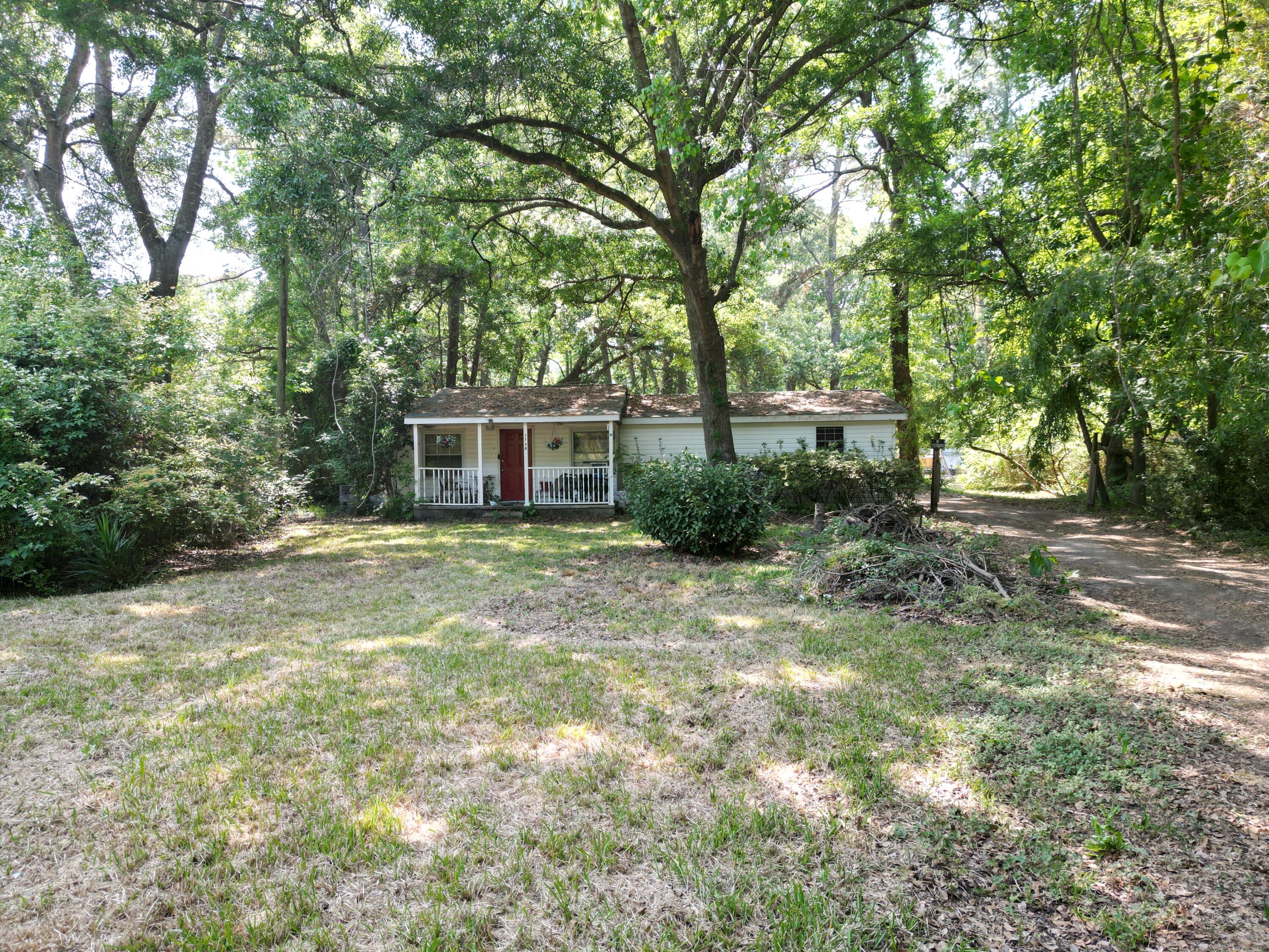 1738 Dogwood Road Charleston SC 29414