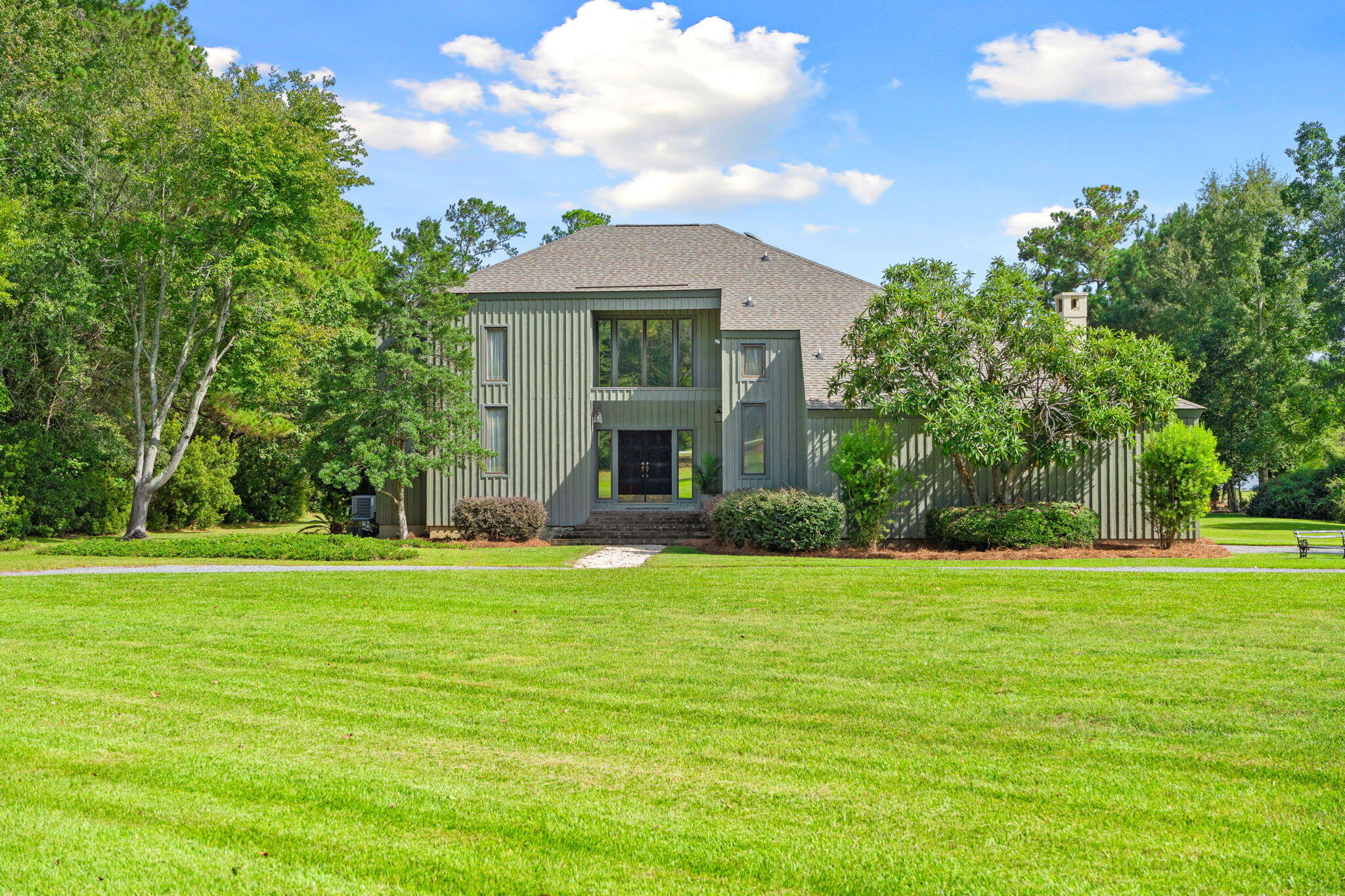 1554 Pinopolis Road Moncks Corner SC 29461