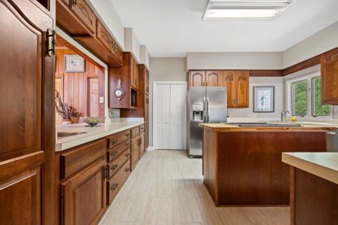 1554 Pinopolis Road Moncks Corner SC 29461