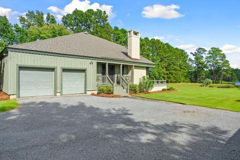 1554 Pinopolis Road Moncks Corner SC 29461