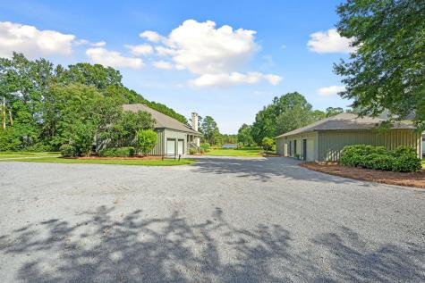 1554 Pinopolis Road Moncks Corner SC 29461