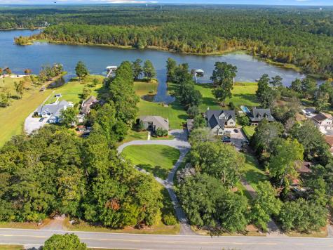1554 Pinopolis Road Moncks Corner SC 29461