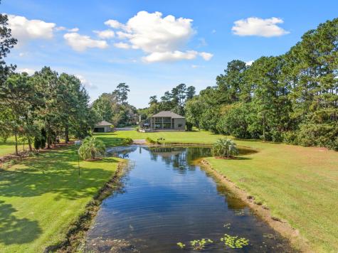 1554 Pinopolis Road Moncks Corner SC 29461