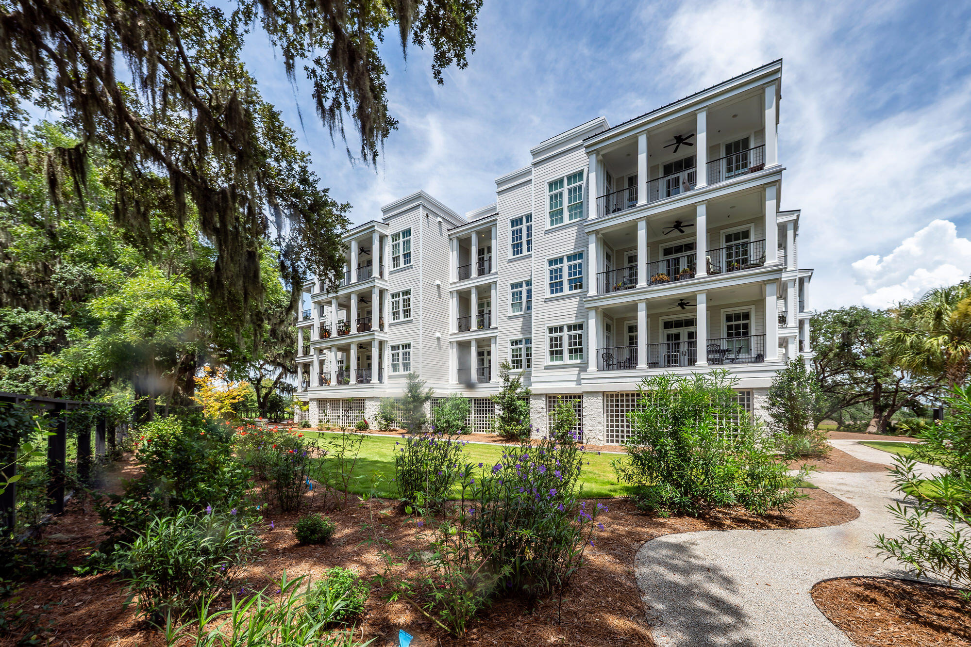 108 Fairbanks Oak Alley Daniel Island SC 29492