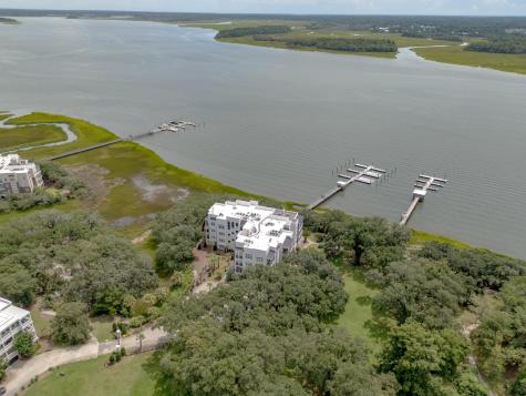 108 Fairbanks Oak Alley Daniel Island SC 29492