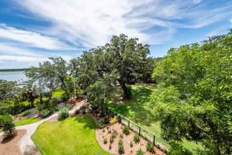 108 Fairbanks Oak Alley Daniel Island SC 29492