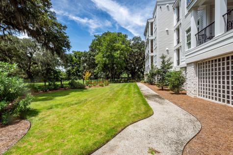 108 Fairbanks Oak Alley Daniel Island SC 29492