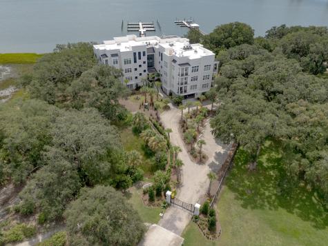 108 Fairbanks Oak Alley Daniel Island SC 29492