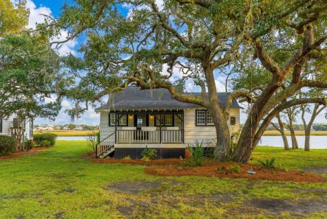 44 Hook Drive Pawleys Island SC 29585