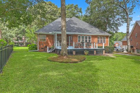 8614 W Fairway Woods Drive North Charleston SC 29420