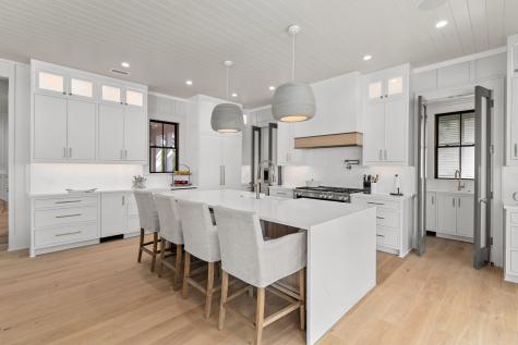 189 Station 18th Street Sullivans Island SC 29482