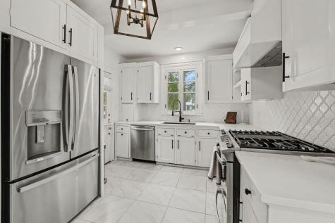 216 W Carolina Avenue Summerville SC 29483