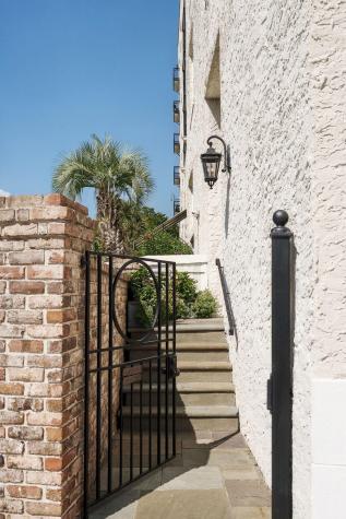 1 King Street Charleston SC 29401