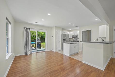 2466 Calamari Court North Charleston SC 29406