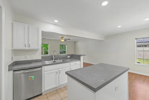 2466 Calamari Court North Charleston SC 29406