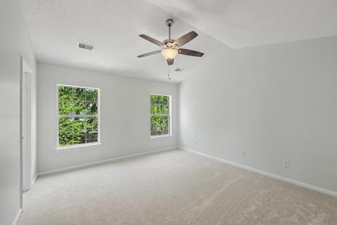 2466 Calamari Court North Charleston SC 29406