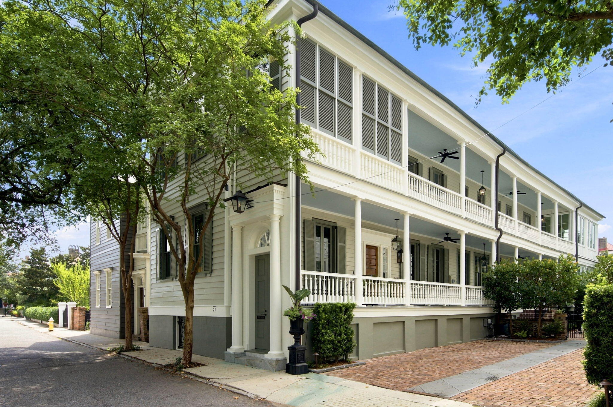 21 Lamboll Street Charleston SC 29401