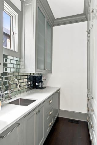21 Lamboll Street Charleston SC 29401
