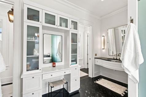 21 Lamboll Street Charleston SC 29401