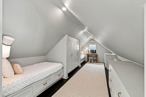 21 Lamboll Street Charleston SC 29401