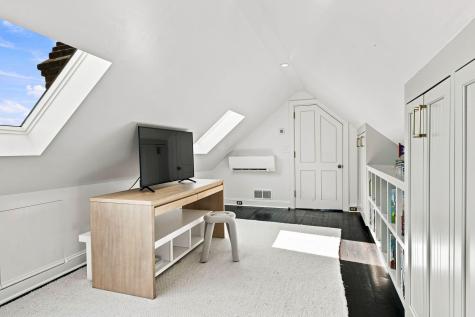 21 Lamboll Street Charleston SC 29401