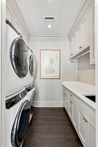 21 Lamboll Street Charleston SC 29401