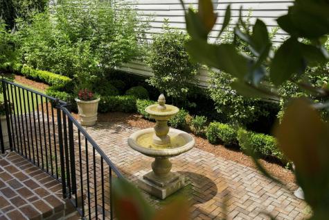 21 Lamboll Street Charleston SC 29401