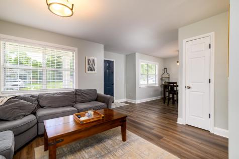 42 Woodleaf Court Charleston SC 29407