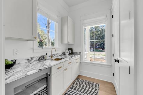 546 Center Street Mount Pleasant SC 29464