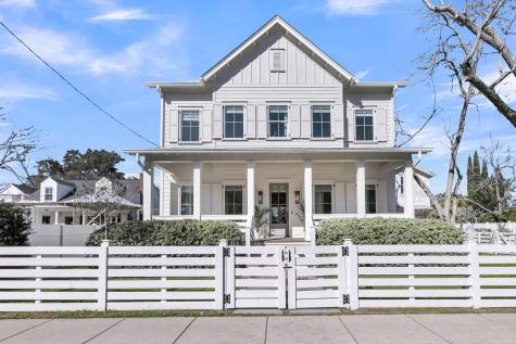 546 Center Street Mount Pleasant SC 29464