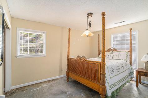 23 S Basilica Avenue Hanahan SC 29410
